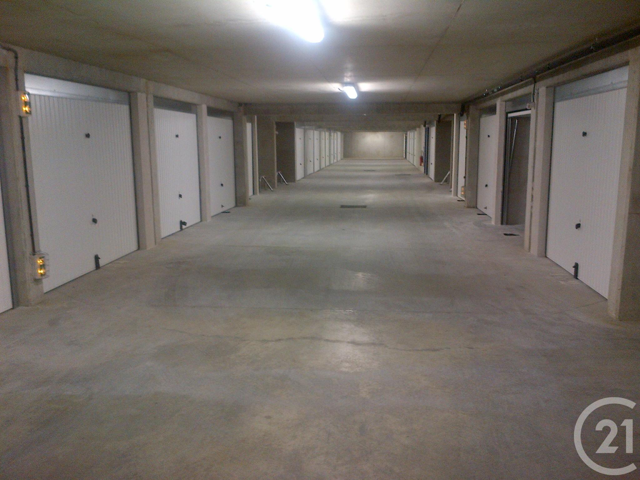 Parking à vendre - 13 m2 - BALARUC LES BAINS - 34 - LANGUEDOC-ROUSSILLON