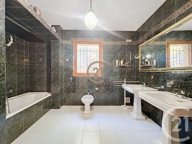 Afficher la photo en grand maison à vendre - 6 pièces - 260.0 m2 - LOUPIAN - 34 - LANGUEDOC-ROUSSILLON - Century 21 Agence Des Halles