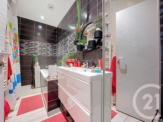 Afficher la photo en grand Appartement T4 à vendre - 4 pièces - 102.72 m2 - SETE - 34 - LANGUEDOC-ROUSSILLON - Century 21 Agence Des Halles