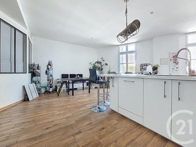 Afficher la photo en grand Appartement T4 à vendre - 4 pièces - 102.72 m2 - SETE - 34 - LANGUEDOC-ROUSSILLON - Century 21 Agence Des Halles