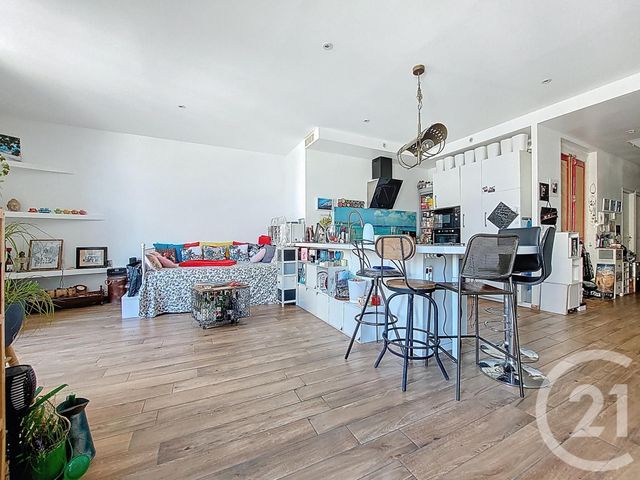 Afficher la photo en grand Appartement T4 à vendre - 4 pièces - 102.72 m2 - SETE - 34 - LANGUEDOC-ROUSSILLON - Century 21 Agence Des Halles