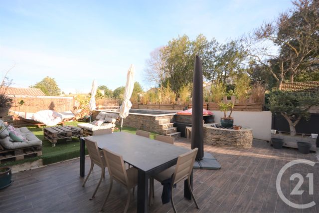 maison à vendre - 9 pièces - 224.34 m2 - GIGEAN - 34 - LANGUEDOC-ROUSSILLON - Century 21 Agence Des Halles