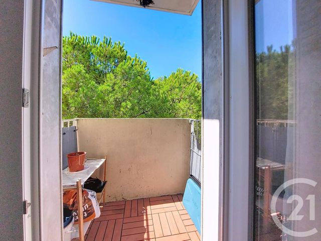 Afficher la photo en grand Appartement F3 à vendre - 3 pièces - 53.32 m2 - SETE - 34 - LANGUEDOC-ROUSSILLON - Century 21 Agence Des Halles