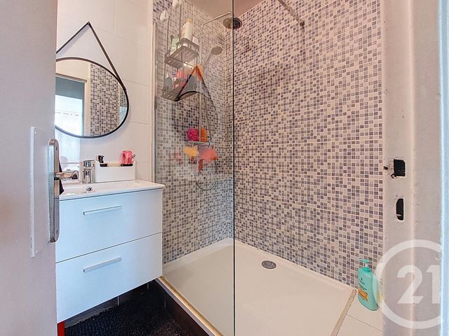 Afficher la photo en grand Appartement F3 à vendre - 3 pièces - 53.32 m2 - SETE - 34 - LANGUEDOC-ROUSSILLON - Century 21 Agence Des Halles