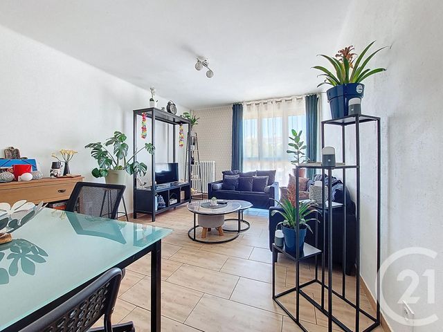 Afficher la photo en grand Appartement F3 à vendre - 3 pièces - 53.32 m2 - SETE - 34 - LANGUEDOC-ROUSSILLON - Century 21 Agence Des Halles