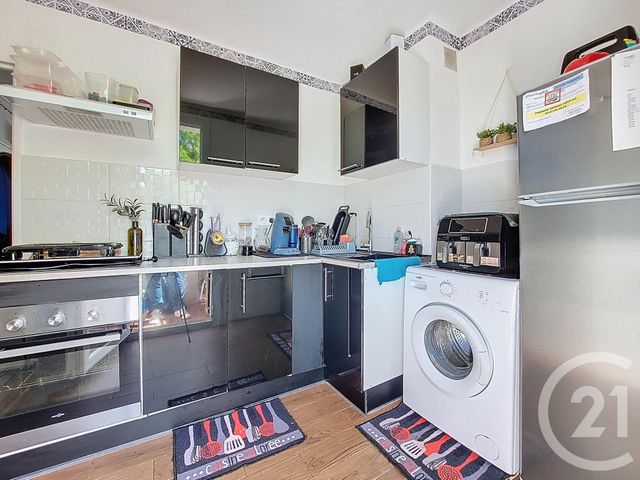 Afficher la photo en grand Appartement F3 à vendre - 3 pièces - 53.32 m2 - SETE - 34 - LANGUEDOC-ROUSSILLON - Century 21 Agence Des Halles