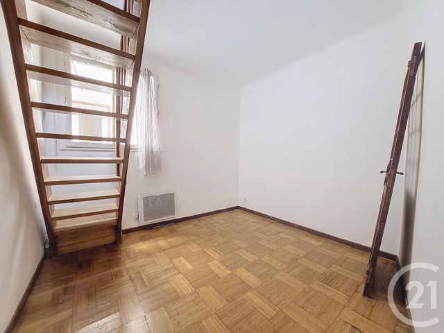 Afficher la photo en grand Appartement F4 à vendre - 5 pièces - 106.04 m2 - SETE - 34 - LANGUEDOC-ROUSSILLON - Century 21 Agence Des Halles