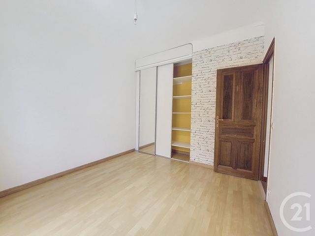 Afficher la photo en grand Appartement F4 à vendre - 5 pièces - 106.04 m2 - SETE - 34 - LANGUEDOC-ROUSSILLON - Century 21 Agence Des Halles