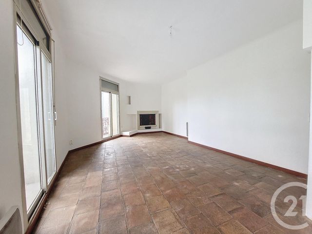 Afficher la photo en grand Appartement F4 à vendre - 5 pièces - 106.04 m2 - SETE - 34 - LANGUEDOC-ROUSSILLON - Century 21 Agence Des Halles