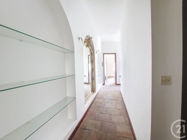 Afficher la photo en grand Appartement F4 à vendre - 5 pièces - 106.04 m2 - SETE - 34 - LANGUEDOC-ROUSSILLON - Century 21 Agence Des Halles