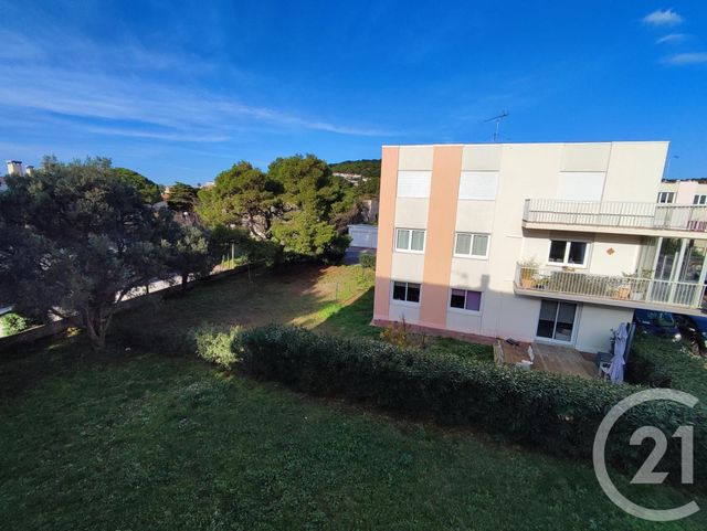 Afficher la photo en grand Appartement F4 à vendre - 4 pièces - 79.76 m2 - SETE - 34 - LANGUEDOC-ROUSSILLON - Century 21 Agence Des Halles