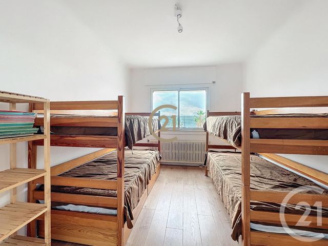 Afficher la photo en grand Appartement F4 à vendre - 4 pièces - 79.76 m2 - SETE - 34 - LANGUEDOC-ROUSSILLON - Century 21 Agence Des Halles
