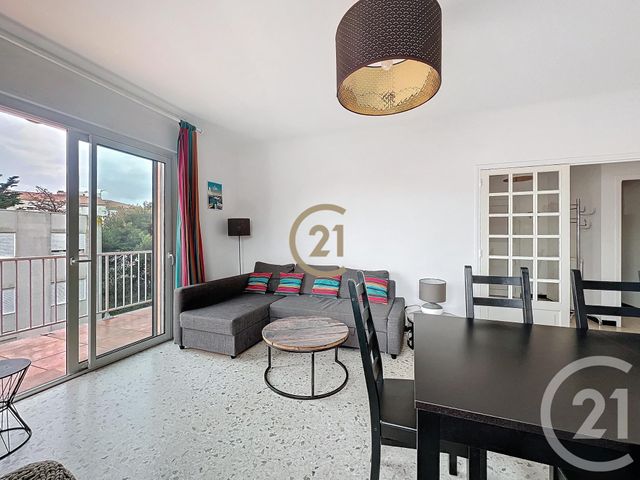 Afficher la photo en grand Appartement F4 à vendre - 4 pièces - 79.76 m2 - SETE - 34 - LANGUEDOC-ROUSSILLON - Century 21 Agence Des Halles
