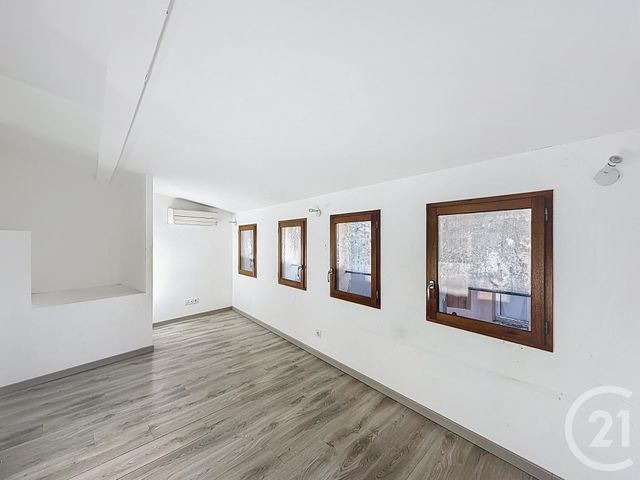 Appartement Duplex à vendre POUSSAN