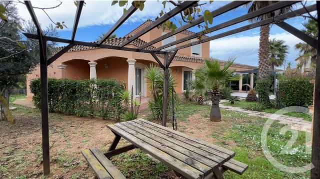 maison à vendre - 7 pièces - 184.65 m2 - MARSEILLAN - 34 - LANGUEDOC-ROUSSILLON - Century 21 Agence Des Halles