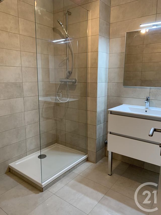 Afficher la photo en grand Appartement F2 à vendre - 2 pièces - 46.13 m2 - SETE - 34 - LANGUEDOC-ROUSSILLON - Century 21 Agence Des Halles