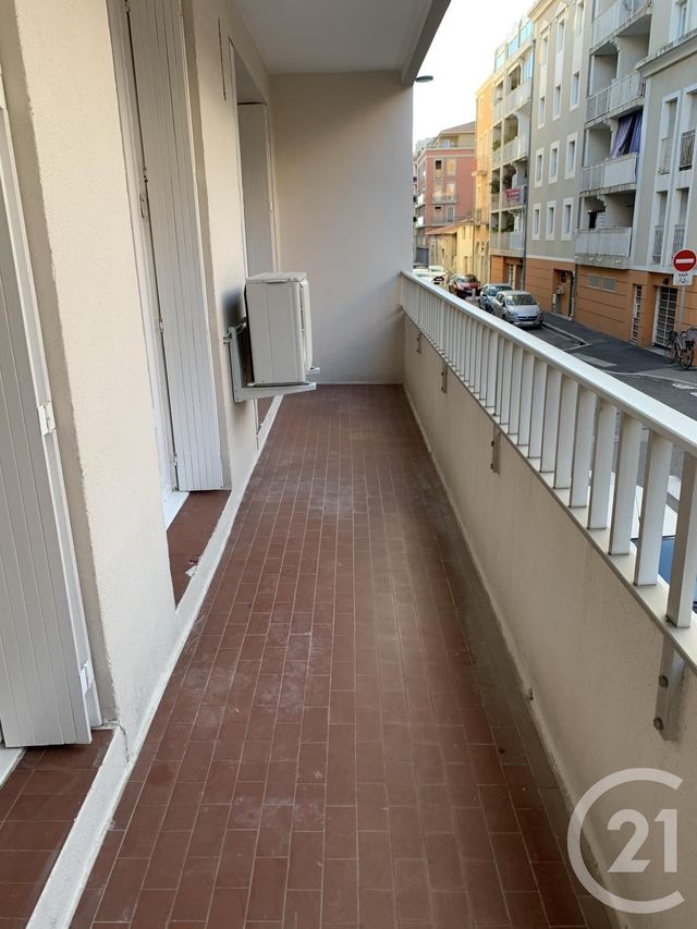 Afficher la photo en grand Appartement F2 à vendre - 2 pièces - 46.13 m2 - SETE - 34 - LANGUEDOC-ROUSSILLON - Century 21 Agence Des Halles
