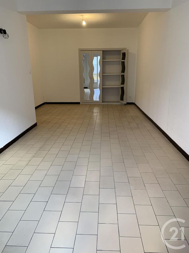Afficher la photo en grand Appartement F2 à vendre - 2 pièces - 46.13 m2 - SETE - 34 - LANGUEDOC-ROUSSILLON - Century 21 Agence Des Halles