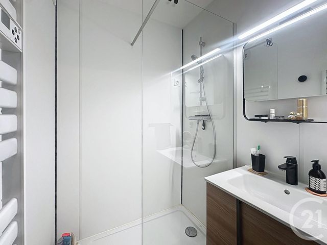 Appartement T2 à vendre - 2 pièces - 33.04 m2 - SETE - 34 - LANGUEDOC-ROUSSILLON - Century 21 Agence Des Halles