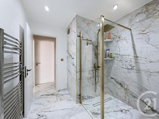 Appartement F3 à vendre - 3 pièces - 76.68 m2 - FRONTIGNAN - 34 - LANGUEDOC-ROUSSILLON - Century 21 Agence Des Halles