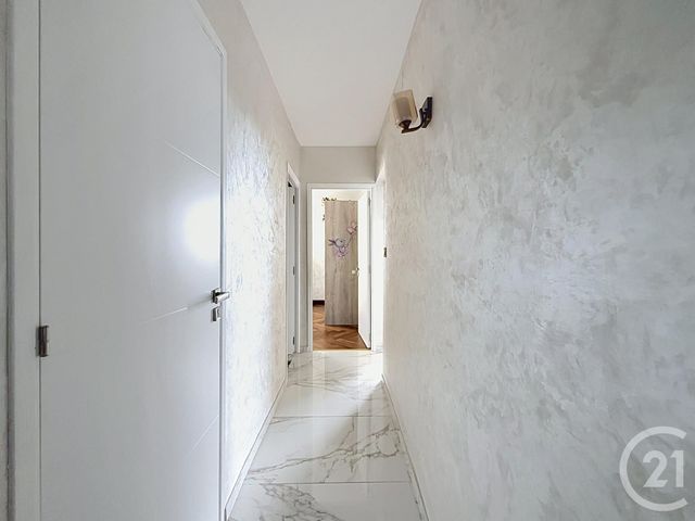 Appartement F3 à vendre - 3 pièces - 76.68 m2 - FRONTIGNAN - 34 - LANGUEDOC-ROUSSILLON - Century 21 Agence Des Halles