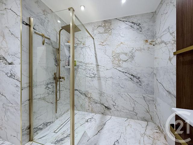 Appartement F3 à vendre - 3 pièces - 76.68 m2 - FRONTIGNAN - 34 - LANGUEDOC-ROUSSILLON - Century 21 Agence Des Halles