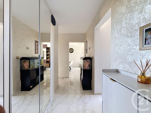Appartement F3 à vendre - 3 pièces - 76.68 m2 - FRONTIGNAN - 34 - LANGUEDOC-ROUSSILLON - Century 21 Agence Des Halles