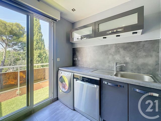 Appartement T2 à vendre - 2 pièces - 44.76 m2 - SETE - 34 - LANGUEDOC-ROUSSILLON - Century 21 Agence Des Halles