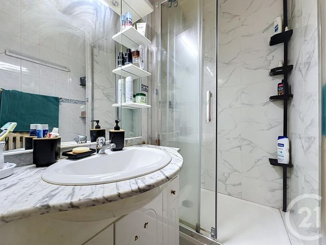 Appartement T5 à vendre - 5 pièces - 73.15 m2 - SETE - 34 - LANGUEDOC-ROUSSILLON - Century 21 Agence Des Halles