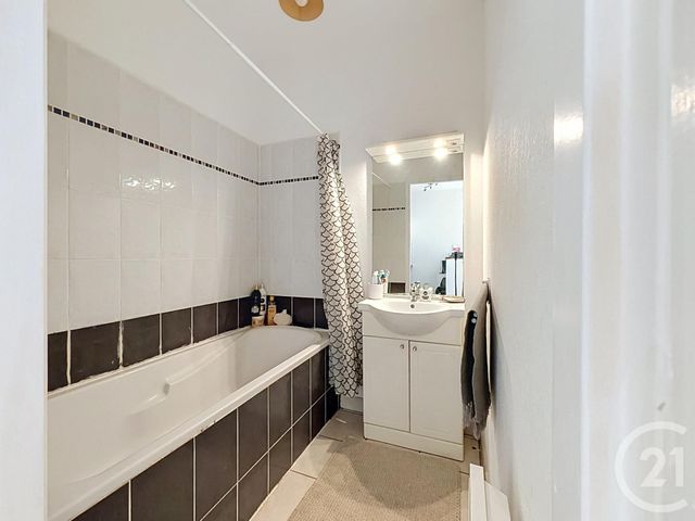 Appartement F2 à vendre - 2 pièces - 51.19 m2 - SETE - 34 - LANGUEDOC-ROUSSILLON - Century 21 Agence Des Halles