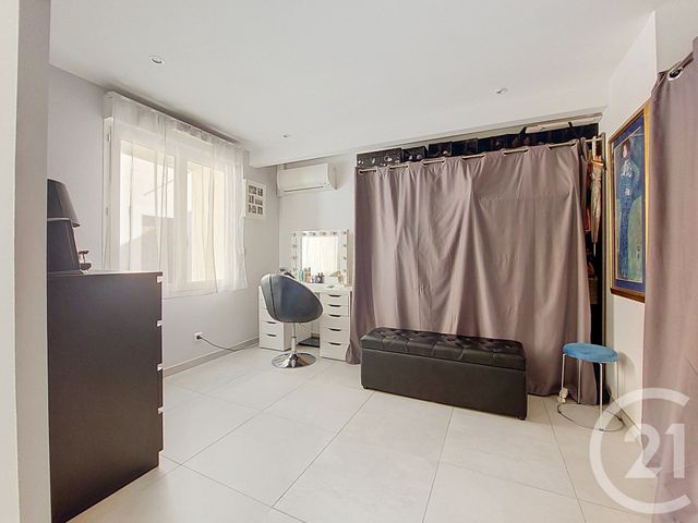 Appartement F5 à vendre - 5 pièces - 117.28 m2 - FRONTIGNAN - 34 - LANGUEDOC-ROUSSILLON - Century 21 Agence Des Halles